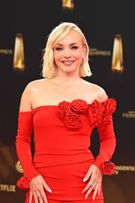 Janin ULLMANN, Actress, Red Carpet, Red Carpet Show, Arrival, Arrival, German Television Award Ceremony, The German Television Award 2025, German Television Award 2025 at MMC Studios Cologne, on 10 09 2025