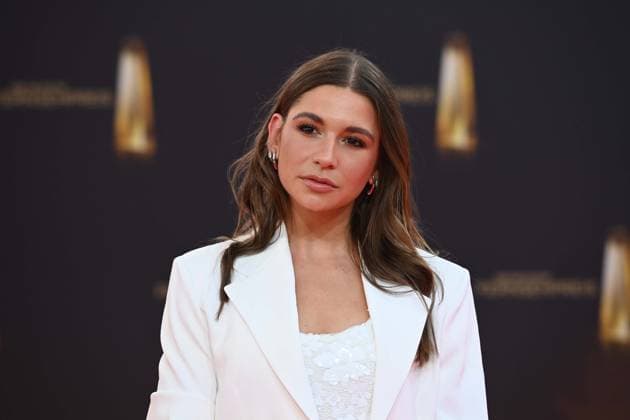 Jana WOSNITZA, Presenter, Red Carpet, Red Carpet Show, Arrival, arrival, German Television Award Ceremony, The German Television Award 2025, German Television Award 2025 at MMC Studios Cologne, on 10 09 2025