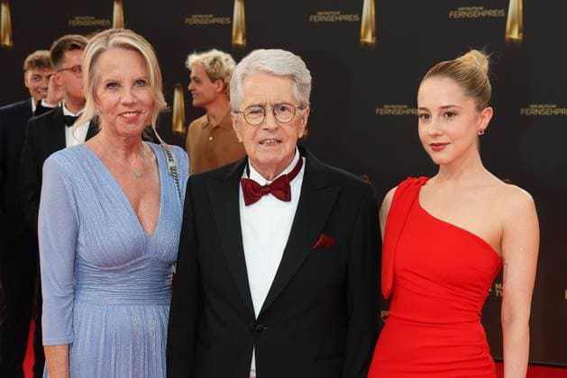 Britta Gessler, Frank Elstner and Enya Elstner at the German Television Award Ceremony on 10 09 2025 in Cologne German Television Award Ceremony 2025 in Cologne