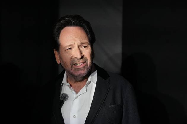 September 10, 2025, Toronto, On, Canada: Director Barry Avrich arrives on the red carpet for öÄuThe Road Between Us: The Ultimate RescueöÄÃ¹ at the Toronto International Film Festival in Toronto, Wednesday, Sept. 10, 2025. Toronto Canada  - ZUMAc35_ 20250910_zaf_c35_049 Copyright: xChrisxYoungx