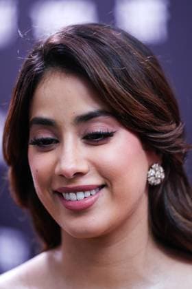 2025 Toronto International Film Festival - Homebound TORONTO, CANADA - SEPTEMBER 10 : Janhvi Kapoor attends the premiere of ‘Homebound’ during the 2025 Toronto International Film Festival at Roy Thomson Hall in Toronto, Ontario, Canada on September 10, 2025. Mert Alper Dervis Anadolu Ontario Canada. Editorial use only. Please get in touch for any other usage.  Copyright: x2025xAnadoluxMertxAlperxDervisx