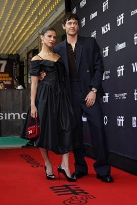 September 10, 2025, Toronto, Ontario, Canada: Tom Blyth and Daniela Norman attend the red carpet for the Ã¢â‚¬ËœThe FenceÃ¢â‚¬â ¢ premiere during the 2025 Toronto International Film Festival at Royal Alexandra Theatre. on September 10, 2025 in Toronto, Canada. Toronto Canada - ZUMAe321 20250910_zea_e321_041 Copyright: xLeonardoxRamirezx