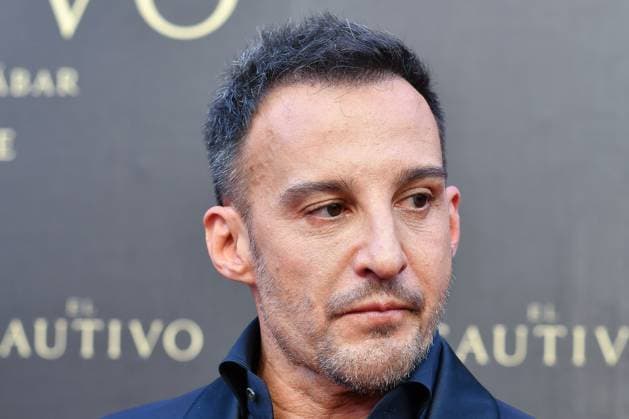 September 10, 2025, Madrid, Spain: Director Alejandro Amenabar attends the premiere of the film El Cautivo at the Callao cinema. Madrid Spain - ZUMAs197 20250910_aaa_s197_242 Copyright: xAtilanoxGarciax