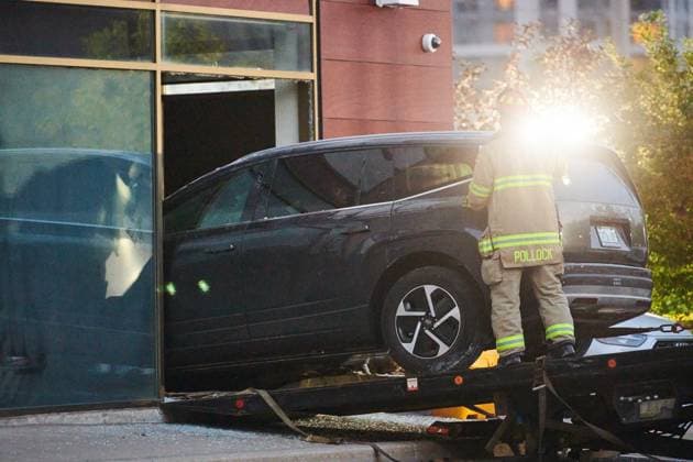 September 10, 2025, Richmond, On, Canada: Police and fire crews work to remove a vehicle from First Roots Early Education Academy after it was driven through the daycare s window in Richmond Hill, Ont., on Wednesday, Sept. 10, 2025. Richmond Canada  - ZUMAc35_ 20250910_zaf_c35_214 Copyright: xSammyxKoganx