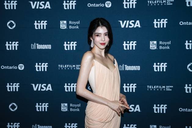 September 10, 2025, Toronto, On, Canada: Han So-hee arrives on the red carpet for Project Y at the Toronto International Film Festival in Toronto on Wednesday, September 10, 2025. Toronto Canada  - ZUMAc35_ 20250910_zaf_c35_241 Copyright: xLauraxProctorx