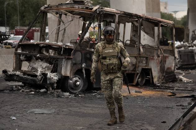 A member of the Mexican Navy attends the explosion scene occurred when a gas tanker overturned, causing the tragic accident that left 70 people have been injured, three dead, and two unidentified at Calzada Ignacio Zaragoza, near the Puente de la Concordia, . on September 10, 2025 in Mexico City, Mexico. Mexico City Mexico - ZUMAe321 20250910_zia_e321_046 Copyright: xMarcoxGonzalezx