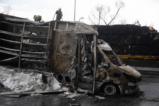 A truck burned is seen at the explosion scene occurred when a gas tanker overturned, causing the tragic accident that left 70 people have been injured, three dead, and two unidentified at Calzada Ignacio Zaragoza, near the Puente de la Concordia, . on September 10, 2025 in Mexico City, Mexico. Mexico City Mexico - ZUMAe321 20250910_zia_e321_057 Copyright: xMarcoxGonzalezx
