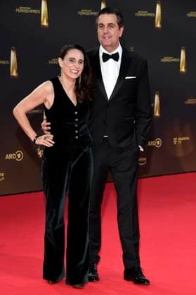 Bastian Pastewka with his wife Heidrun Buchmaier at the German Television Award 2025 ceremony at MMC Studios Cologne, 10 09 2025 Foto:xF.xKernx xFuturexImagex fernsehpreis_5907