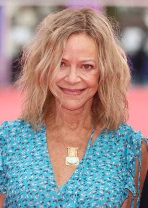 Joyce Meynard, winner of the Lucien Barrière Prize for American Novels for her book Par où entre la lumière Arriving at the premiere of the film The Summer Book at the 51st Deauville American Film Festival on 10 September 2025 Denis Guignebourg Bestimage Arriving at the premiere of the film The Summer Book at the 51st Deauville American Film Festival on 10 September 2025 Deauville France  Copyright: xDenisxGuignebourgx xBestimagexDenisxGuignebourgx xBestimagex