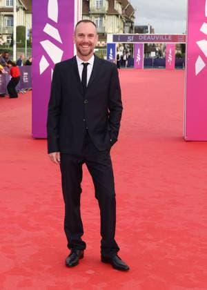 Charlie McDowell réalisateur The Summer book Arrivées à la première du film The summer book lors du 51ème Festival du Cinéma Américain de Deauville le 10 septembre 2025 Denis Guignebourg Bestimage Arriving at the premiere of the film The Summer Book at the 51st Deauville American Film Festival on 10 September 2025 Deauville France  Copyright: xDenisxGuignebourgx xBestimagexDenisxGuignebourgx xBestimagex