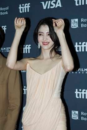 September 10, 2025, Toronto, Ontario, Canada: Han So-hee attends the red carpet for the Ã¢â‚¬ËœProject YÃ¢â‚¬â ¢ premiere during the 2025 Toronto International Film Festival at Princess of Wales Theatre. on September 10, 2025 in Toronto, Canada. Toronto Canada - ZUMAe321 20250910_zea_e321_111 Copyright: xLeonardoxRamirezx
