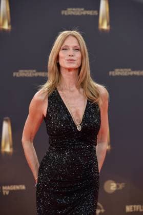 Esther Schweins arriving at the German Television Award ceremony at the MMC Studios in Cologne on 10 09 2025