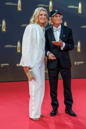 abb Maria Furtwaengler Otto Waalkes as a guest on the red carpet at the German Television Award 2025 ceremony at the MMC Studios on 0 09 2025 in Cologne NRW Germany