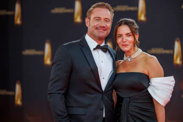 abb Julia Roentgen, Sashas wife as a guest on the red carpet at the German Television Award 2025 at the MMC Studios on 0 09 2025 in Cologne NRW Germany