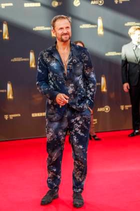 abb Philipp Hochmair as a guest on the red carpet at the German Television Award 2025 at the MMC Studios on 0 09 2025 in Cologne NRW Germany