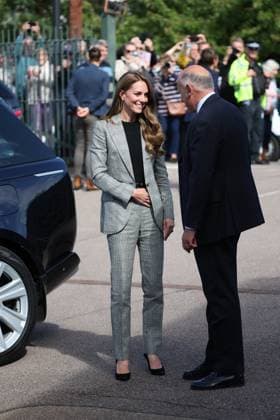 . 11 09 2025. Sudbury, United Kingdom. Kate Middleton, the Princess of Wales, at the Sudbury Silk Mills in Sudbury, Suffolk, United Kingdom.  xStephenxLockx xi-Imagesx IIM-26216-0003