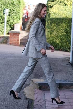 . 11 09 2025. Sudbury, United Kingdom. Kate Middleton, the Princess of Wales, at the Sudbury Silk Mills in Sudbury, Suffolk, United Kingdom.  xStephenxLockx xi-Imagesx IIM-26216-0007