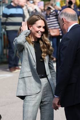 . 11 09 2025. Sudbury, United Kingdom. Kate Middleton, the Princess of Wales, at the Sudbury Silk Mills in Sudbury, Suffolk, United Kingdom.  xStephenxLockx xi-Imagesx IIM-26216-0014