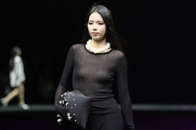 BEIJING, CHINA - SEPTEMBER 10: Models walk the runway at the DISIMAN.LING collection by designer Han Ling on day 6 of China Fashion Week AW25 Collection at 798Â·751 PARK on September 10, 2025 in Beijing, China.  Copyright: xChinaxNewsxServicex 111590059576
