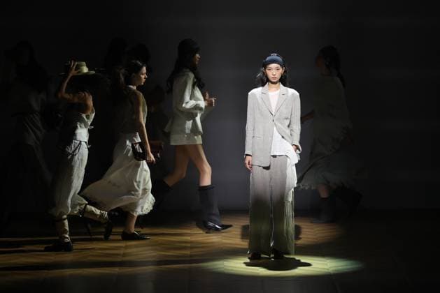 BEIJING, CHINA - SEPTEMBER 11: Models walk the runway at the URA-MON collection by designer Tong Liting on day 7 of China Fashion Week AW25 Collection at 798Â·751 PARK on September 11, 2025 in Beijing, China.  Copyright: xChinaxNewsxServicex 111590209289
