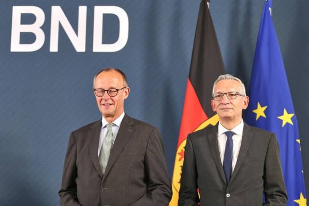 Berlin, Deutschland, 11.09.2025: BND-Zentrale: Amtsübergabe: Bundeskanzler Friedrich Merz (CDU) und Martin Jäger *** Berlin, Germany, 11 09 2025 BND Central handover of office Federal Chancellor Friedrich Merz CDU and Martin Jäger Copyright: xdtsxNachrichtenagenturx dts_80819