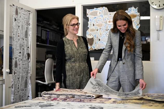 The Princess of Wales visits Marina Mill Britain s Catherine, Princess of Wales looks at designs during a visit to Marina Mill in Cuxton, south east England on September 11, 2025. Marina Mill was established in 1967, and is based in an old Victorian mill on the banks of the River Medway, where a small team produces fabrics using the traditional silk-screen method., Credit:CHRIS J RATCLIFFE Avalon United Kingdom, Cuxton  Copyright: xCHRISxJxRATCLIFFEx xAvalonx 1036152076