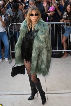 Celebrities arrive at the Michael Kors fashion show during New York Fashion Week Featuring: Suki Waterhouse Where: New York City, New York, United States When: 11 Sep 2025 Credit: Elder Ordonez INSTARimages EDITORIAL USE ONLY. NOT FOR USE BY NEWSPAPERS BASED IN THE UK. Copyright: xx instar55078420