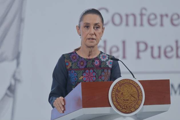 Mexico™s President Claudia Sheinbaum Holds News Conference Mexico™s President Claudia Sheinbaum Pardo speaks about the increase in the IEPS (Special Tax on Sugary Drinks) to prevent excessive consumption. These beverages are the main source of sugar in the Mexican diet and their effects on health. during a news conference at National Palace. on September 11, 2025 in Mexico City, Mexico. (Photo by Carlos Santiago Eyepix Group) Copyright: xCarlosxSantiagox xEyepixxGroupx CS_11092025_169850