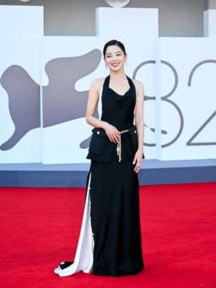 Venice, ITALY: Venice, 82nd Venice International Film Festival 2025 - Evening 10. red carpet of the film Ri Gua Zhong Tian (The Sun Rises On Us All) - In the photo: Xin Zhilei Venice ITALY - ZUMAp169 20250905_zea_p169_1878 Copyright: xSimonexComix