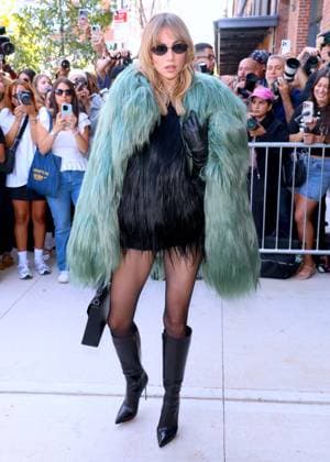 Celebs at The Michael Kors Fashion Show Suki Waterhouse arrives at the Michael Kors show during the fashion week in New York, NY on September 11, 2025. Photo by Charles Guerin ABACAPRESS.COM New York NY  Copyright: xGuerinxCharles ABACAx