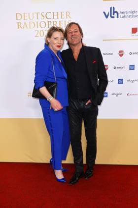 Sabrina Winter and Steve Norman at the German Radio Award ceremony on 11 09 2025 in Hamburg German Radio Award 2025 ceremony in Hamburg