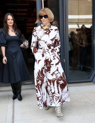 Celebrities arrive at the Michael Kors fashion show during New York Fashion Week Featuring: Anna Wintour Where: New York, New York, United States When: 11 Sep 2025 Credit: Jason Howard BauerGriffin INSTARimages EDITORIAL USE ONLY. NOT FOR USE BY NEWSPAPERS BASED IN THE UK. Copyright: xx instar55079151