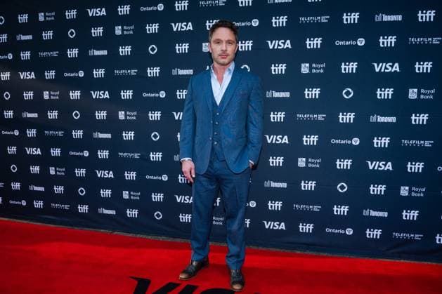 September 11, 2025, Toronto, On, Canada: Nic Pizzolatto arrives on the red carpet for Easy s Waltz at the Toronto International Film Festival in Toronto on Thursday, September 11, 2025. Toronto Canada  - ZUMAc35_ 20250911_zaf_c35_220 Copyright: xLauraxProctorx
