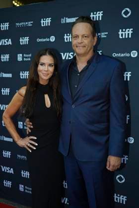 September 11, 2025, Toronto, Ontario, Canada: (L-R) Vince Vaughn and Kyla Vaughn attend the red carpet for the Ã¢â‚¬ËœEasy s WaltzÃ¢â‚¬â ¢ premiere during the 2025 Toronto International Film Festival at Roy Thomson Hall. on September 11, 2025 in Toronto, Canada. Toronto Canada - ZUMAe321 20250911_zea_e321_124 Copyright: xLeonardoxRamirezx