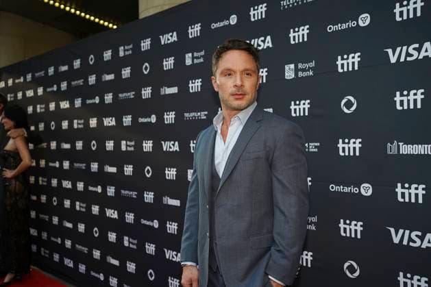 September 11, 2025, Toronto, Ontario, Canada: Nic Pizzolatto attends the red carpet for the Ã¢â‚¬ËœEasy s WaltzÃ¢â‚¬â ¢ premiere during the 2025 Toronto International Film Festival at Roy Thomson Hall. on September 11, 2025 in Toronto, Canada. Toronto Canada - ZUMAe321 20250911_zea_e321_092 Copyright: xLeonardoxRamirezx