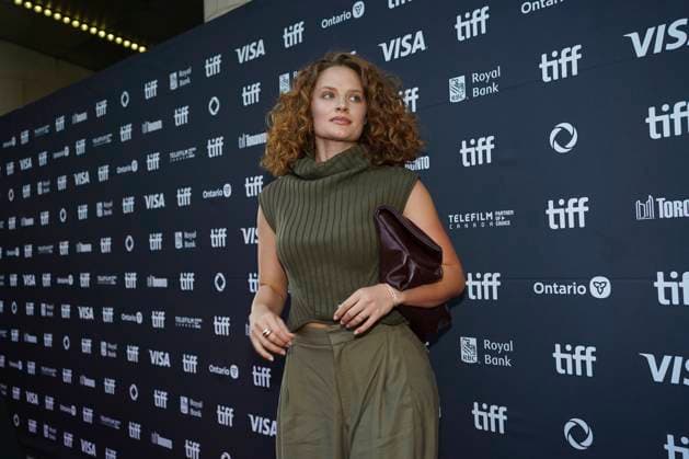 September 11, 2025, Toronto, Ontario, Canada: Jeanette Schock attends the red carpet for the Ã¢â‚¬ËœEasy s WaltzÃ¢â‚¬â ¢ premiere during the 2025 Toronto International Film Festival at Roy Thomson Hall. on September 11, 2025 in Toronto, Canada. Toronto Canada - ZUMAe321 20250911_zea_e321_115 Copyright: xLeonardoxRamirezx