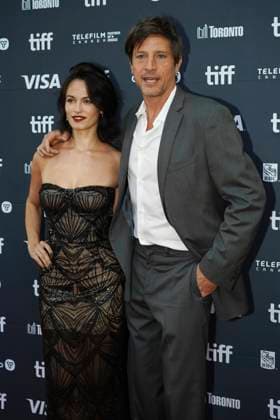 September 11, 2025, Toronto, Ontario, Canada: (L-R) Maia Kai and Simon Rex attend the red carpet for the Ã¢â‚¬ËœEasy s WaltzÃ¢â‚¬â ¢ premiere during the 2025 Toronto International Film Festival at Roy Thomson Hall. on September 11, 2025 in Toronto, Canada. Toronto Canada - ZUMAe321 20250911_zea_e321_146 Copyright: xLeonardoxRamirezx