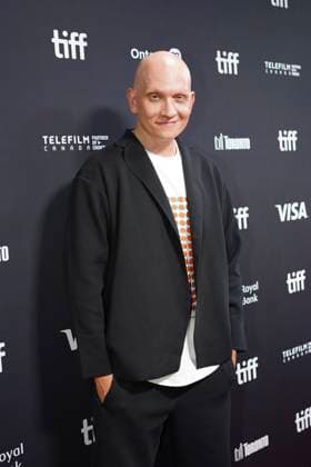 2025 Toronto International Film Festival - ˜Adulthood™ Premiere Anthony Carrigan attends the red carpet for the ˜Adulthood™ premiere during the 2025 Toronto International Film Festival at Roy Thomson Hall. on September 11, 2025 in Toronto, Canada. (Photo by Leonardo Ramirez Eyepix Group) Copyright: xLeonardoxRamirez xEyepixxGroupx LR_11092025_170108