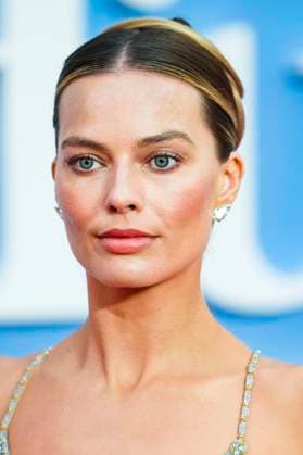 Margot Robbie at the European premiere of the movie A Big Bold Beautiful Journey at the Odeon Luxe Leicester Square London, 11 09 2025 Foto:xJ.xEdwardsx xFuturexImagex journey_5943