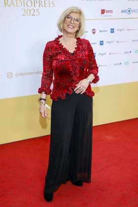 abb Susanne Holst presenter as a guest on the red carpet at the German Radio Award 2025 ceremony at the Neue Flora on 11 09 2025 in Hamburg Hamburg Germany