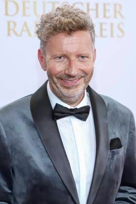 abb Thorsten Schorn Presenter on the red carpet at the German Radio Award 2025 ceremony at the Neue Flora on 11 09 2025 in Hamburg Hamburg Germany