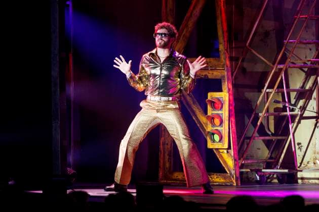 Singer Joey Heindle at the premiere of the cult musical Saturday Night Fever at the Capitol Theater Düsseldorf, 11 09 2025 NRW Germany Copyright: xChristophxHardtx