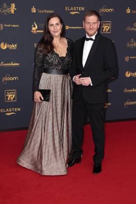 Annett Hofmann and Michael Kretschmer at the Goldene Henne award ceremony on 12 09 2025 in Leipzig Goldene Henne 2025 award ceremony in Leipzig