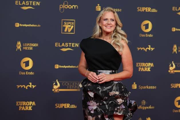 Presentation of the Golden Hen 2025 Barbara Schöneberger German television presenter, nominee in the Entertainment category on the red carpet Presentation of the Golden Hen 2025 on 12 09 2025 at Leipziger Messe, Hall 1 Leipzig, Saxony, Germany