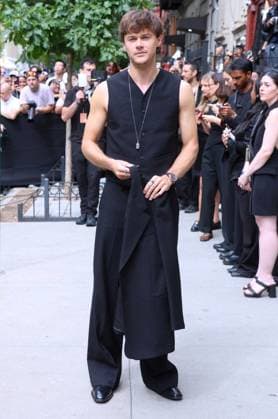 Celebs at the Calvin Klein Fashion Show Christopher Briney arrives at the Calvin Klein show during the fashion week in New York on September 12, 2025. Photo by Charles Guerin ABACAPRESS.COM New York NY  Copyright: xGuerinxCharles ABACAx