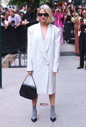 Celebs at the Calvin Klein Fashion Show Naomi Watts arrives at the Calvin Klein show during the fashion week in New York on September 12, 2025. Photo by Charles Guerin ABACAPRESS.COM New York NY  Copyright: xGuerinxCharles ABACAx