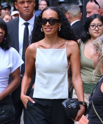 Celebs at the Calvin Klein Fashion Show Solange Knowles arrives at the Calvin Klein show during the fashion week in New York on September 12, 2025. Photo by Charles Guerin ABACAPRESS.COM New York NY  Copyright: xGuerinxCharles ABACAx