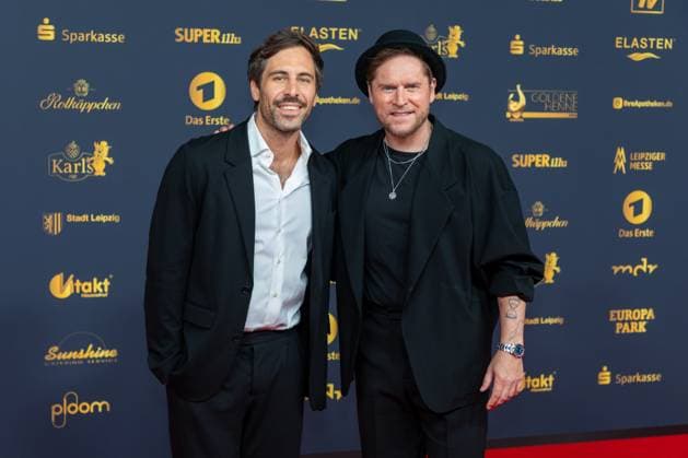 Goldene Henne 2025 award ceremony 12 09 2025 Leipzig, Messe Allee 1 Leipziger Messe In the photo Max Giesinger and Johannes Oerding, singer On Friday evening, the Goldene Copyright: xEHLxMedia BjörnxStachx 20250912_goldene-henne-teppich-2_35
