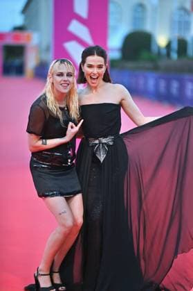 Deauville Nouvelle Vague Screening FC Zoey Deutch and Kristen Stewart attending the Nouvelle Vague screening as part of the 51th Deauville American Film Festival on September 12, 2025 in Deauville, France. Photo by Franck Castel ABACAPRESS.COM Deauville France  Copyright: xCastelxFranck ABACAx