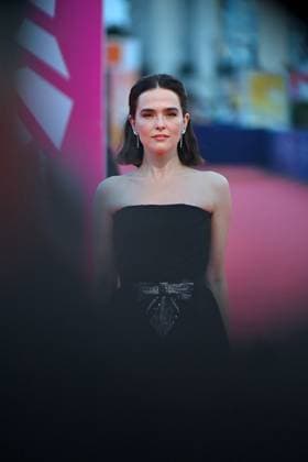 Deauville Nouvelle Vague Screening FC Zoey Deutch attending the Nouvelle Vague screening as part of the 51th Deauville American Film Festival on September 12, 2025 in Deauville, France. Photo by Franck Castel ABACAPRESS.COM Deauville France  Copyright: xCastelxFranck ABACAx